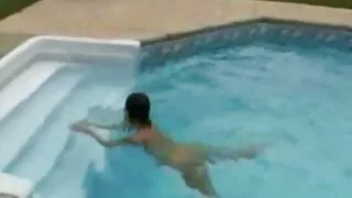 Belle-mère avec beau-fils et papa dans la salle de iptv porno gratuit bain pour baiser