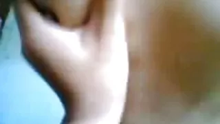 Cutie aux cheveux violets baise la chatte et stimule le clitoris film porno gratuit hd en même temps