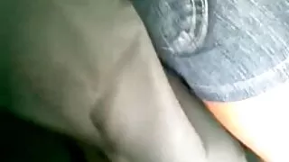 Cum addict suce la grosse bite d'un mec pour profiter du sperme frais xxx fille black