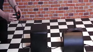 Guy lèche xxx femme la chatte chaude de l'enseignant excité