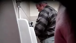 Compilation vidéo du réveillon du Nouvel film pornograohique An de MILFs baisant comme ils le veulent