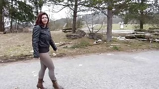 Vidéo porno Une grosse brune a donné porno free gratuit au mec une levrette dans la chatte