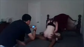 Putain de demi-sœurs à tour de rôle pendant site de film x gratuit que les vieux hommes ne sont pas à la maison
