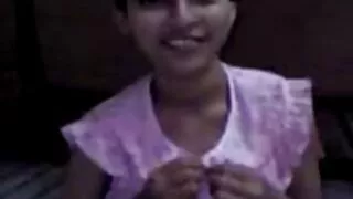 Buomom ragazza fille donne film porno gratuit japonais à son petit ami une pipe chaude avant creampie dans la chatte