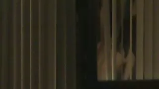 Salope avec de belles jambes branle la bite film porno gratuit a voir d'un mec puis se fait sodomiser